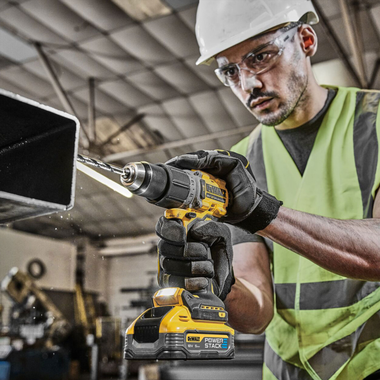 Шуруповерт dewalt 18